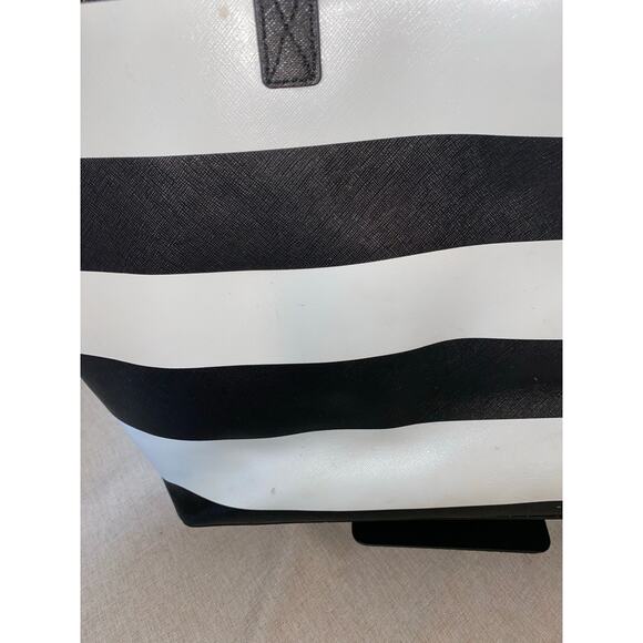 Michael Kors Large Black & White Striped Tote Bag with Gold Logo Hardware - Picture 8 of 12